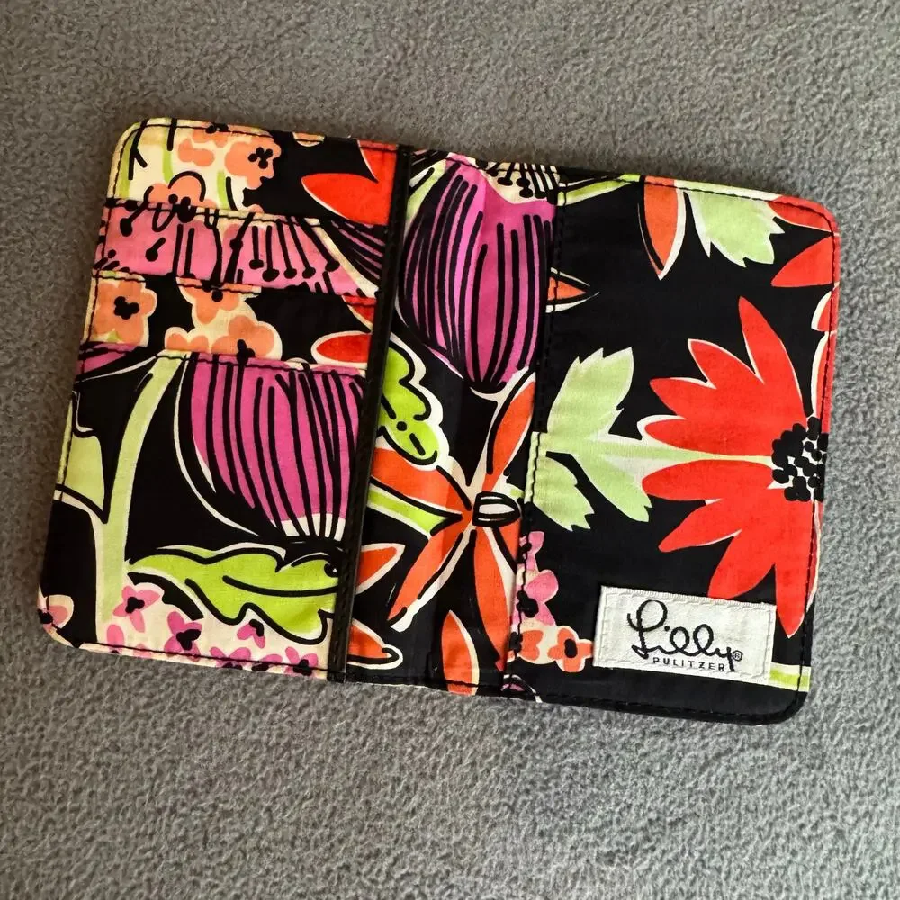Lilly‎ Pulitzer Card Wallet Womens Black Floral Fold Fabric Boho Preppy